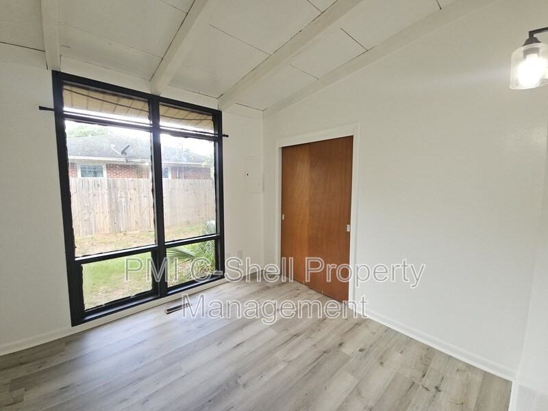 11 Brandywine Rd - Photo 5 of 17