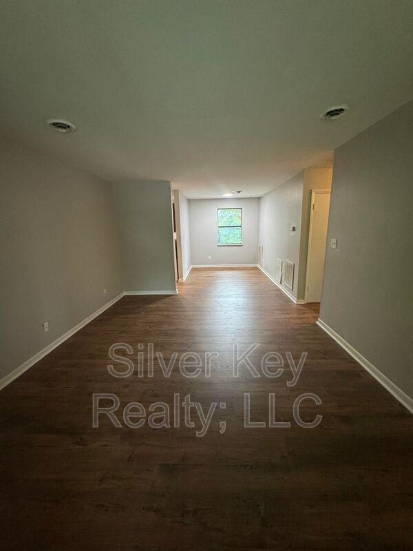 1206 Knoxville Ave #5 - Photo 4 of 16