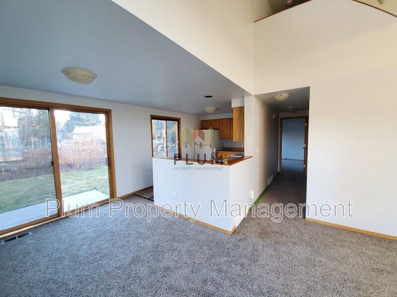2360 Village Sq - Photo 4 of 19