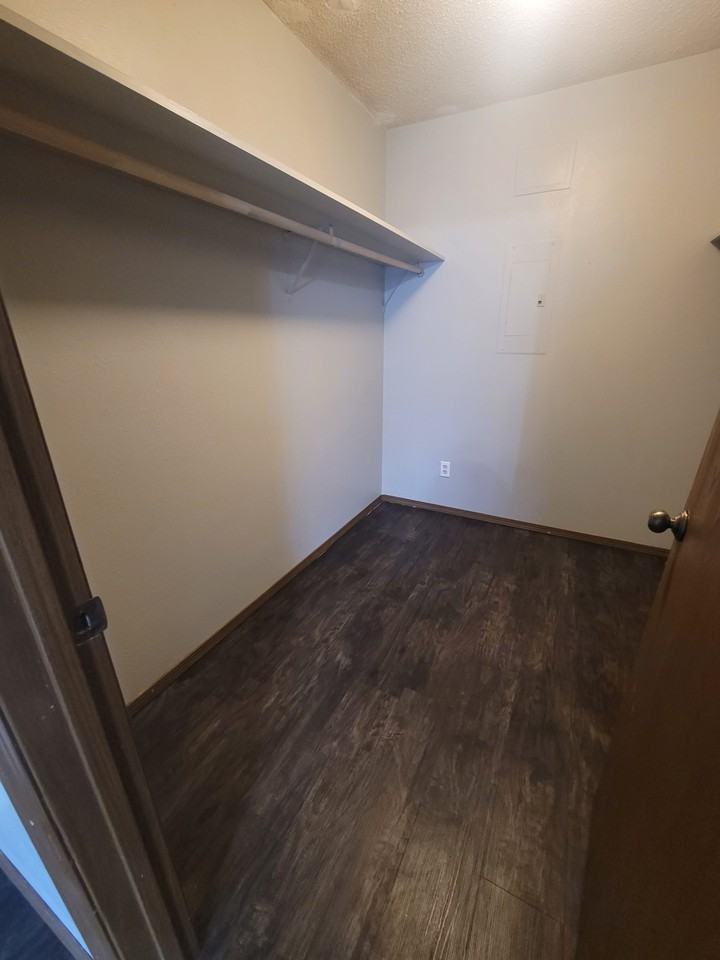 108 Love St #E6 - Photo 2 of 10