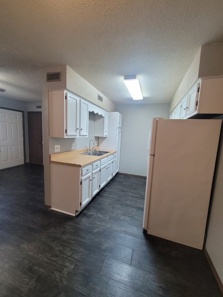 108 Love St #E6 - Photo 6 of 10