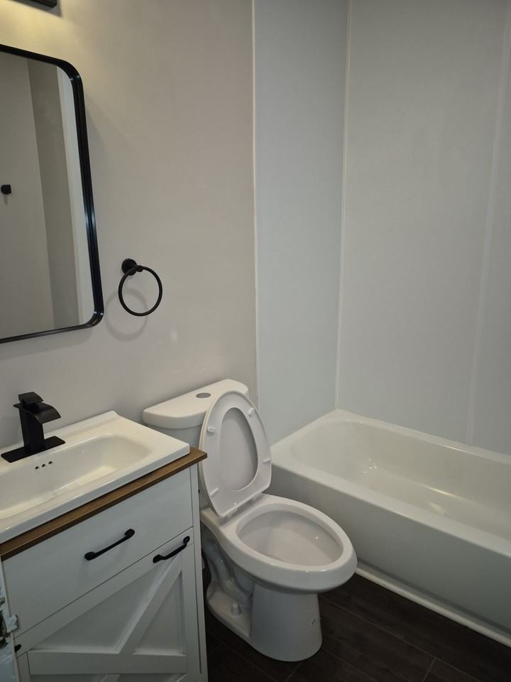 3741 E 118th St #1 - Photo 4 of 7