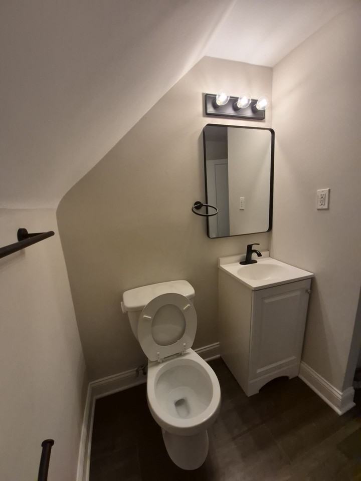 3741 E 118th St #3 - Photo 3 of 7