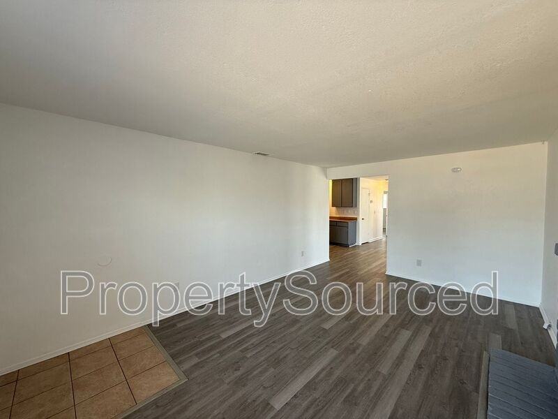 1944 Hickock Ct - Photo 7 of 41