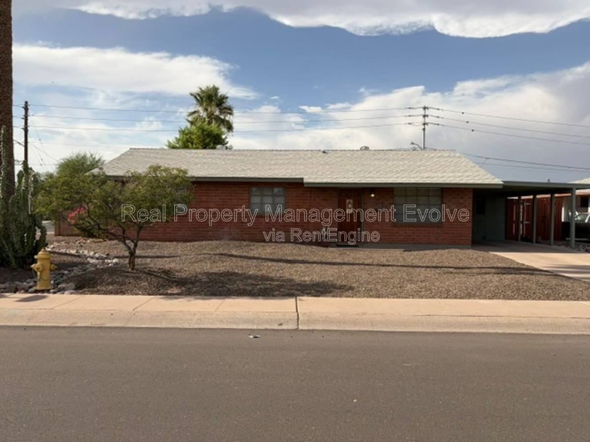 2246 W Mulberry Dr - Photo 2 of 10