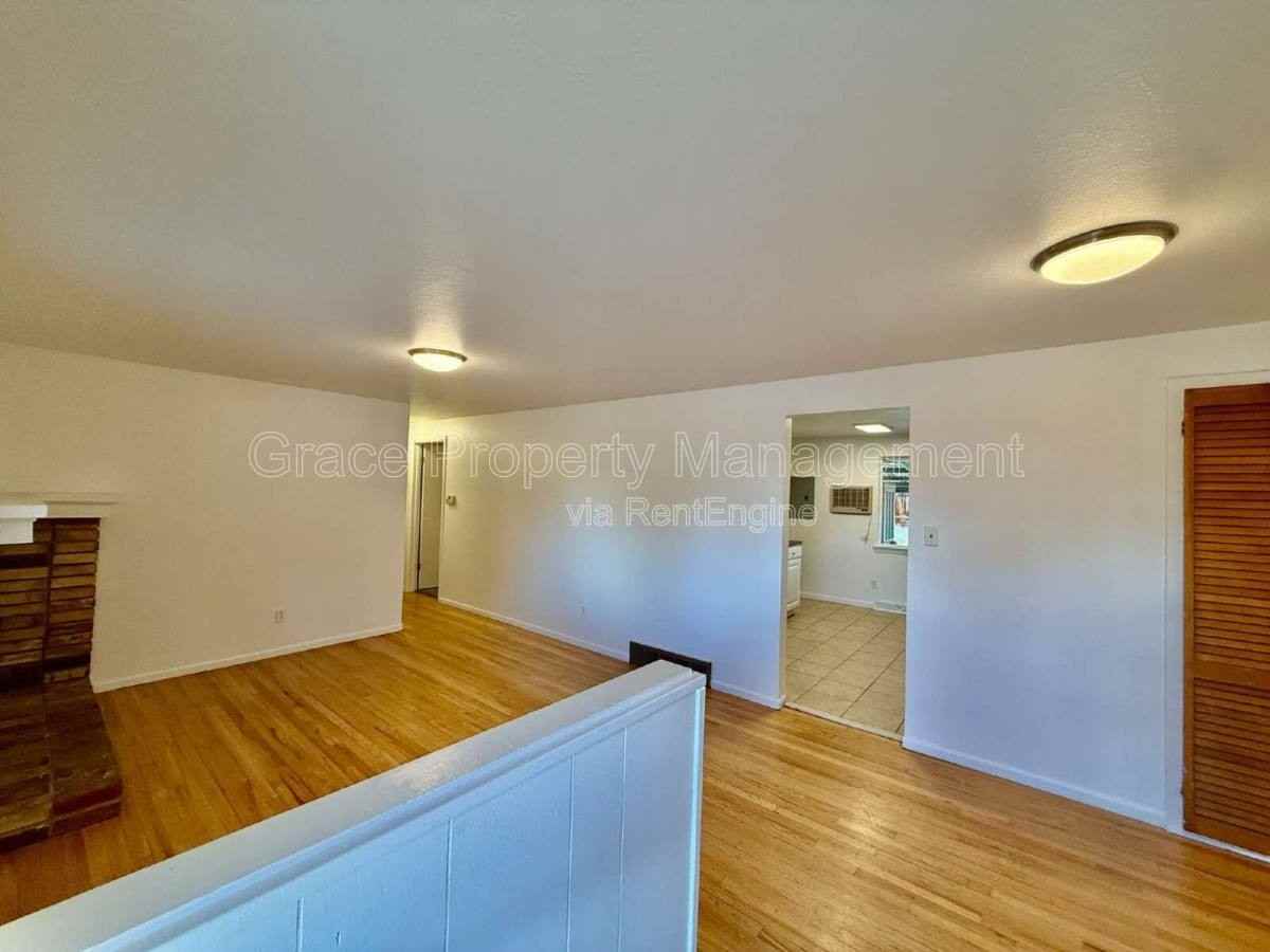 1125 W 8th Avenue Dr - Photo 2 of 10