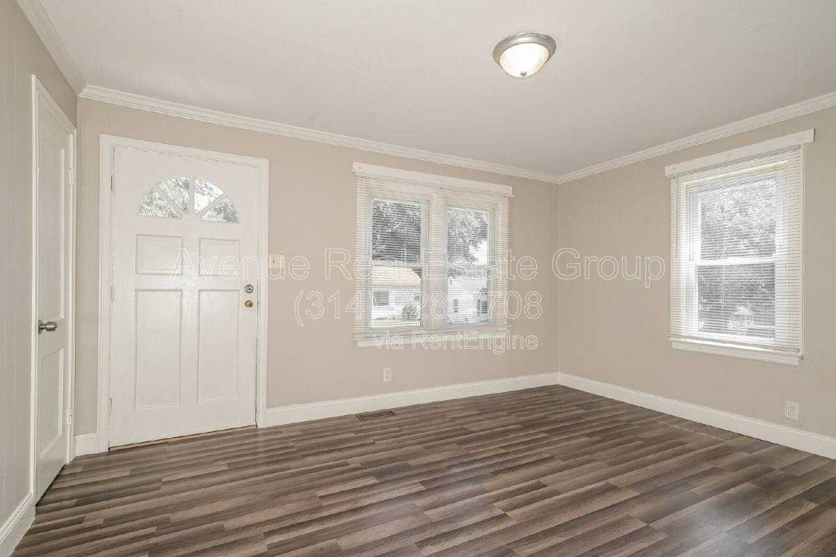 925 Mcdonough St - Photo 2 of 10