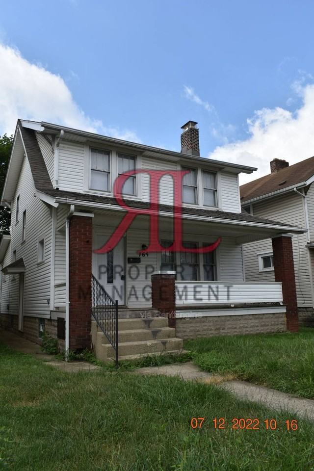 765 E Deshler Ave - Photo 2 of 10