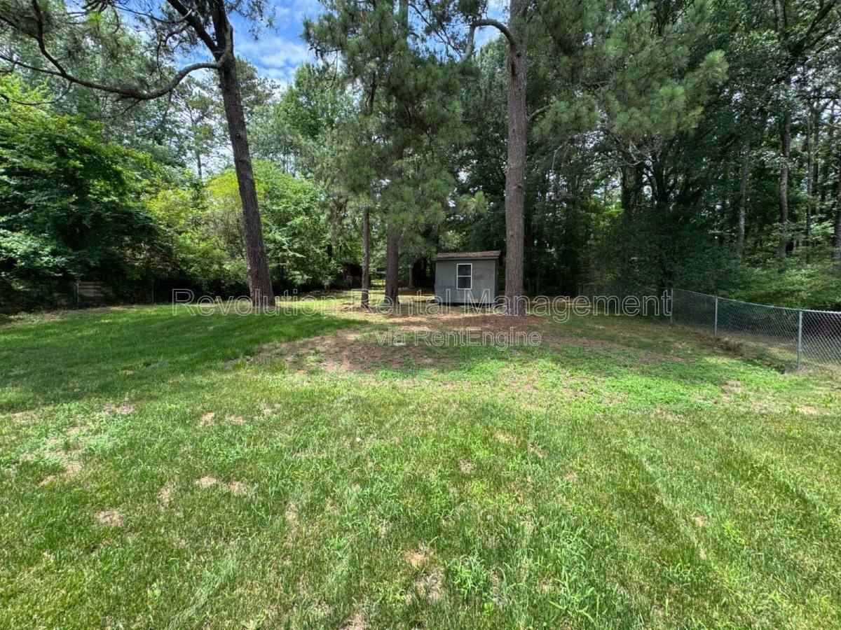 32 Hillcrest Dr Se - Photo 3 of 10