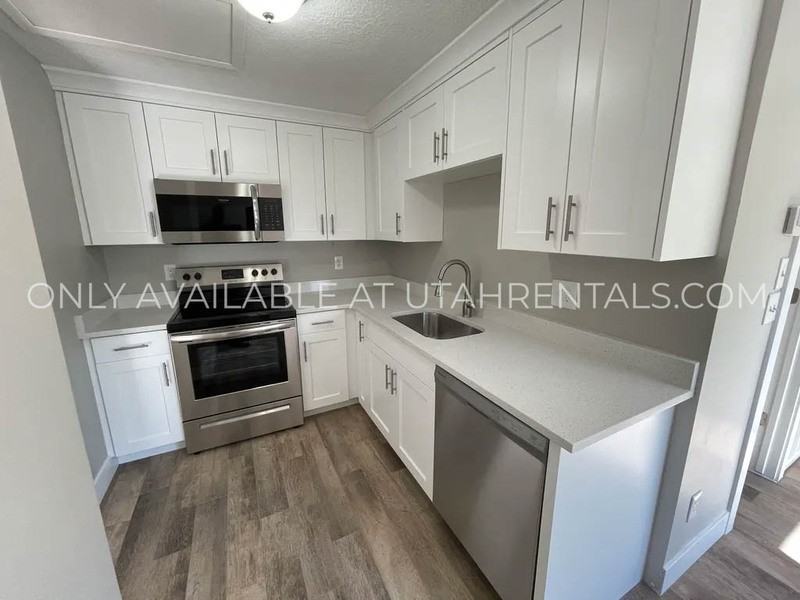 947 Sw - Photo 2 of 16