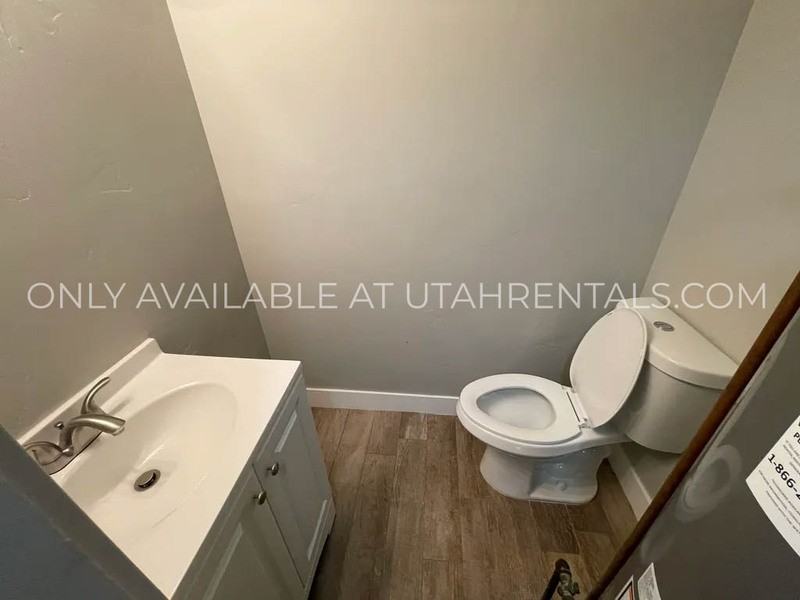 947 Sw - Photo 5 of 16