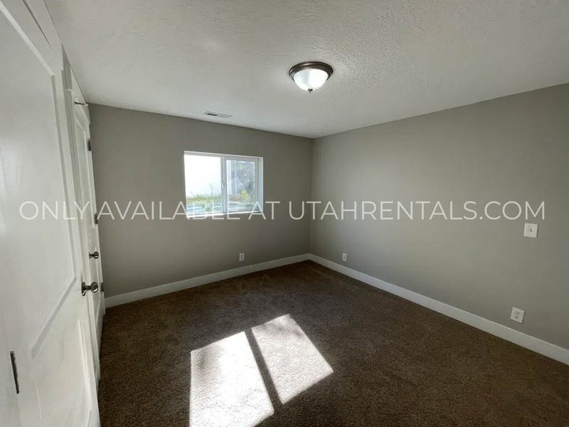 947 Sw - Photo 7 of 16