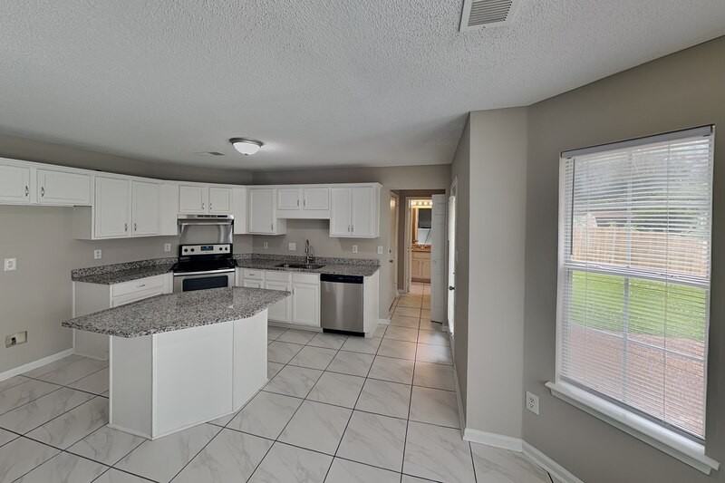 5657 Wolf Pack Dr - Photo 6 of 28