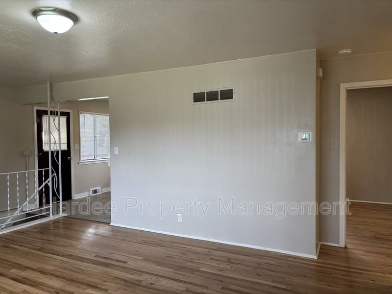2714 W Kathryn St - Photo 6 of 21
