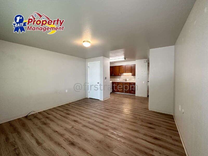 5140 W Kootenai St #2 - Photo 4 of 21