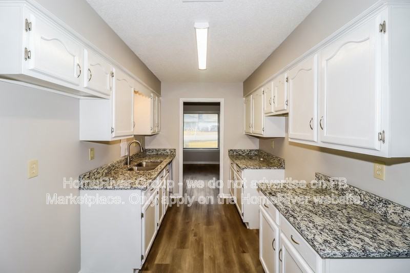 6845 Rockingham Rd - Photo 6 of 17