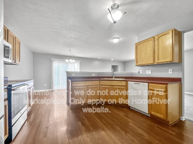 7619 Hyatts Ln - Photo 5 of 18