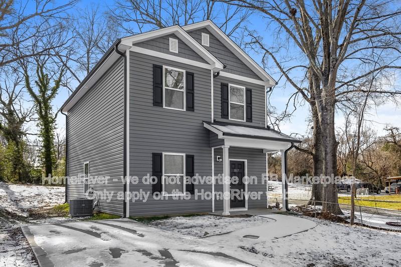 817 Chandler Ave - Photo 2 of 20