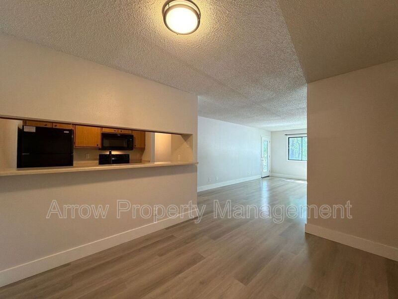 2344 N 44th St #19 - Photo 3 of 14