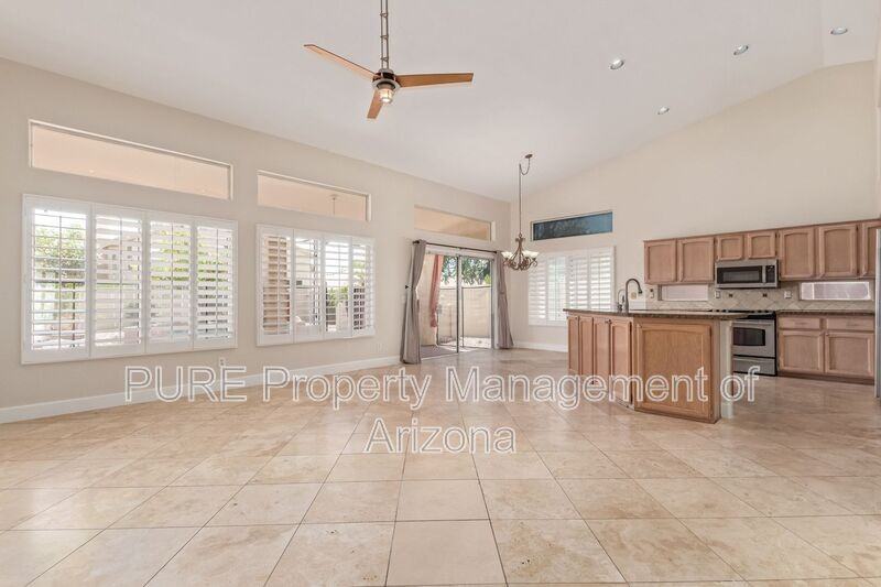 4623 E Rocky Slope Dr - Photo 7 of 50