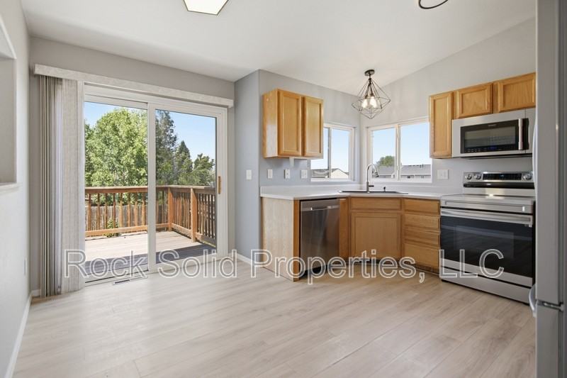 4804 Saddleback Dr - Photo 7 of 28