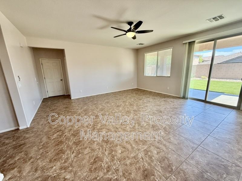 5511 W Desperado Way - Photo 3 of 18
