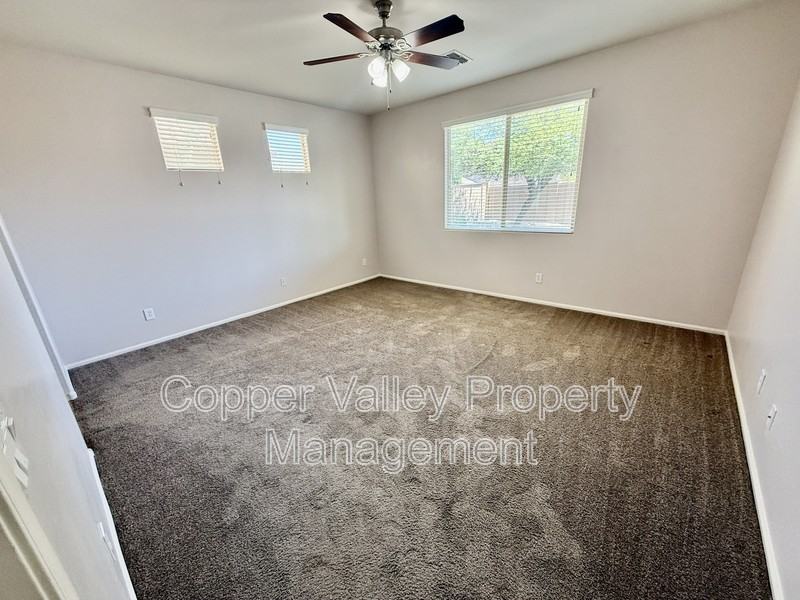 5511 W Desperado Way - Photo 5 of 18