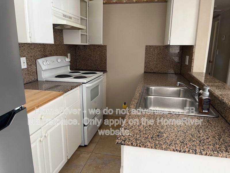 7222 E Emma St - Photo 5 of 11