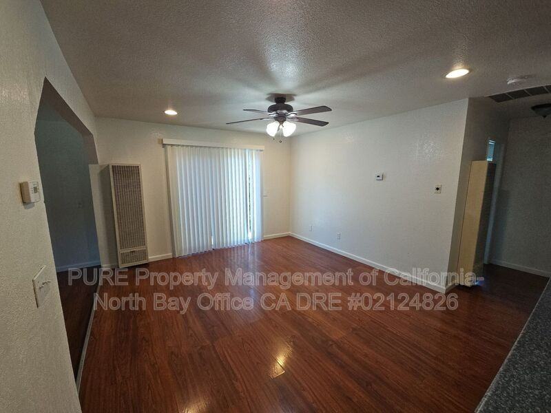 155 Oak Manor Ct #2 - Photo 4 of 13