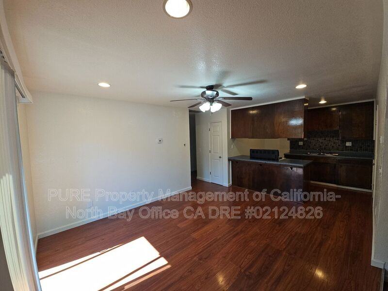 155 Oak Manor Ct #2 - Photo 5 of 13