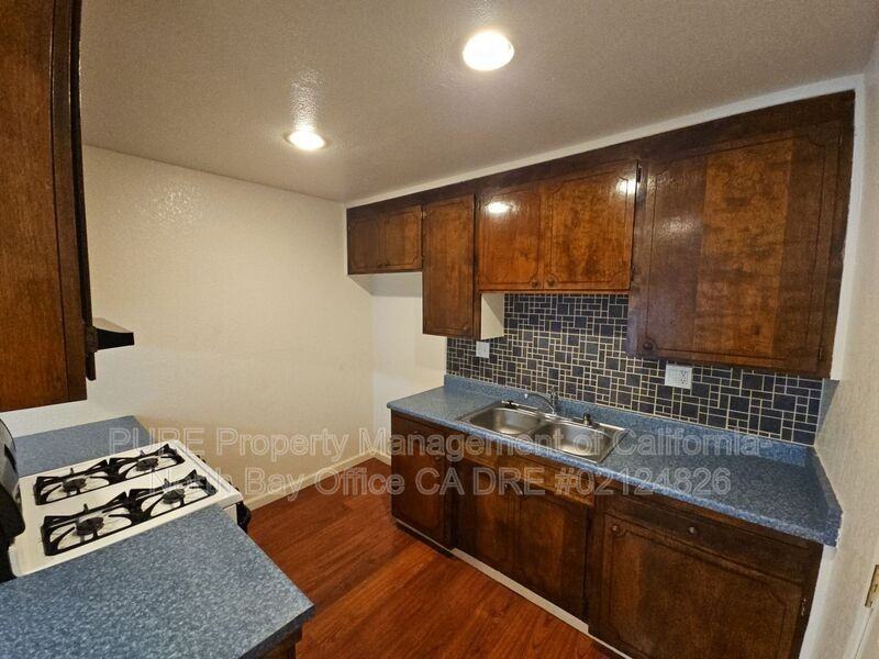 155 Oak Manor Ct #2 - Photo 6 of 13