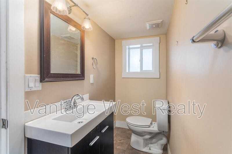 815 Martin Ave - Photo 4 of 9