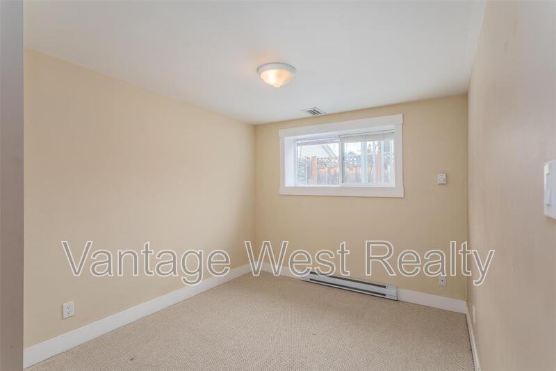 815 Martin Ave - Photo 6 of 9