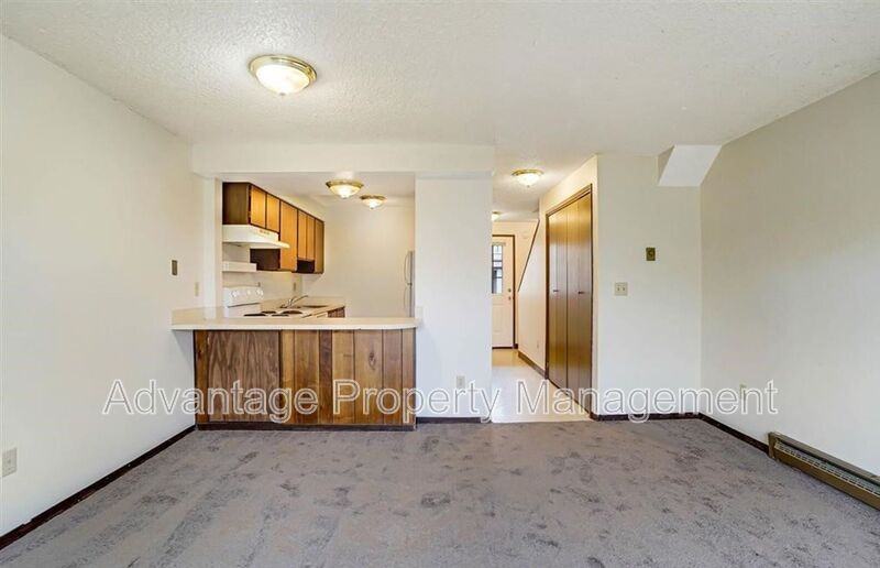 1455 Nw Division St #2 - Photo 5 of 19