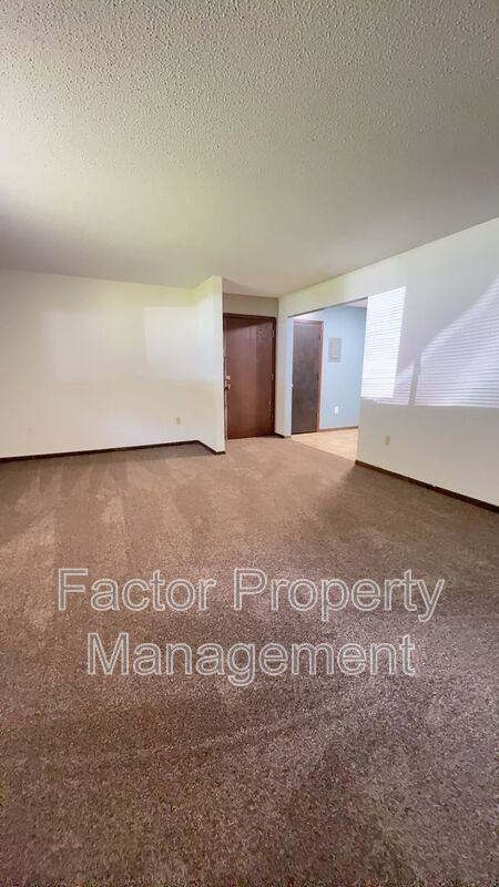418 Allan Ave #1 - Photo 6 of 15