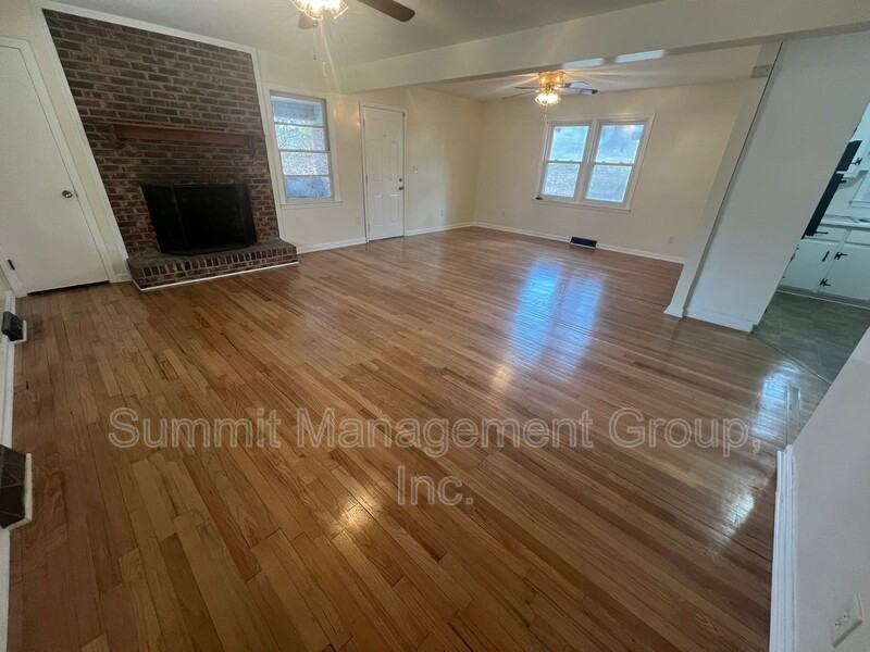 8293 Lakeview Dr Sw - Photo 2 of 24