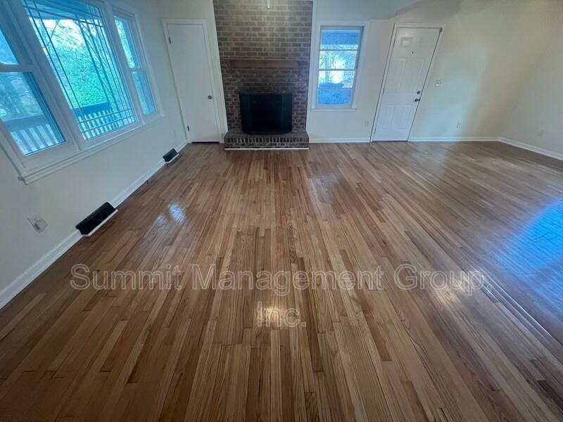 8293 Lakeview Dr Sw - Photo 3 of 24