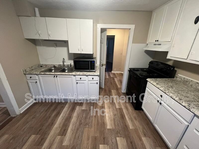 313 Ash St - Photo 6 of 21