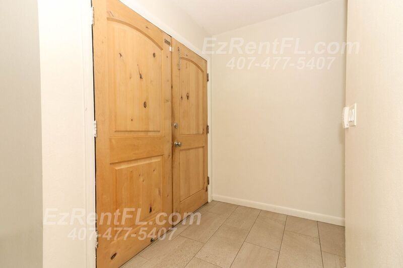858 Bishop Dr - Photo 4 of 34