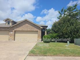 1500 Muirfield Bend Dr #B - Photo 1 of 1
