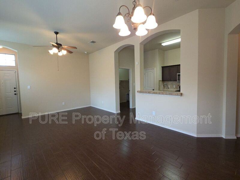1500 Muirfield Bend Dr #B - Photo 4 of 43