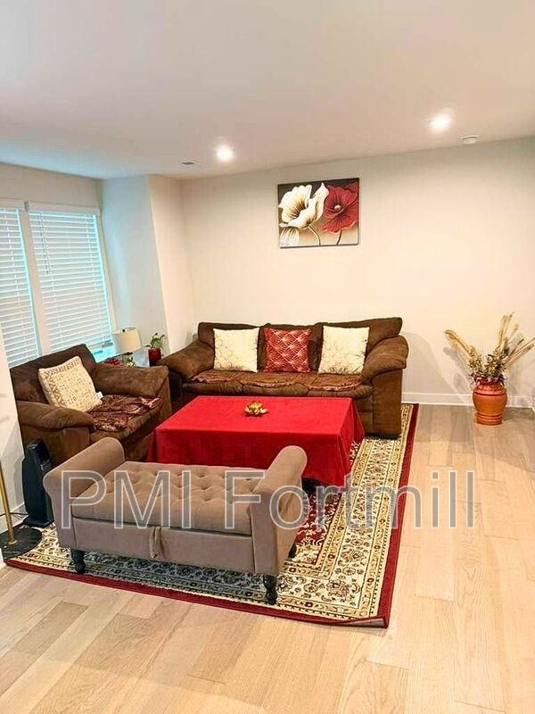 246 Russell Branch Ln - Photo 4 of 18