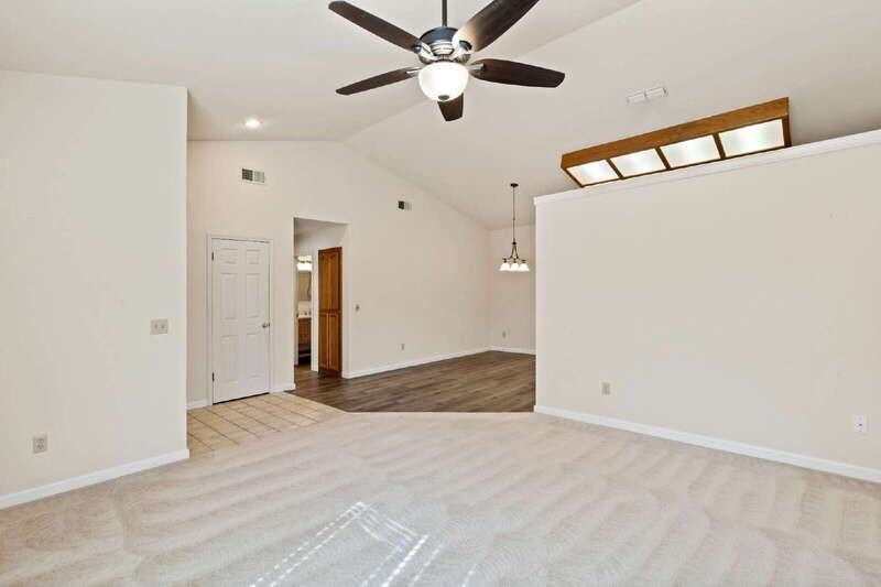 5740 Laguna Park Dr #B - Photo 6 of 23