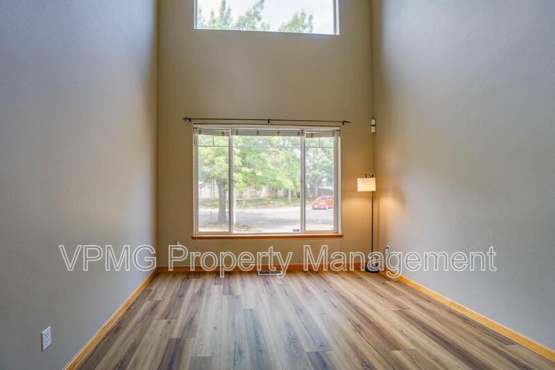 17301 Se 24th St - Photo 6 of 40