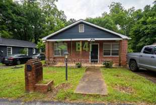 909 E 8th St - Photo 1 of 1