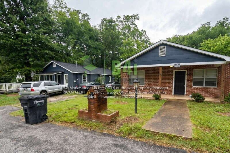 909 E 8th St - Photo 2 of 22