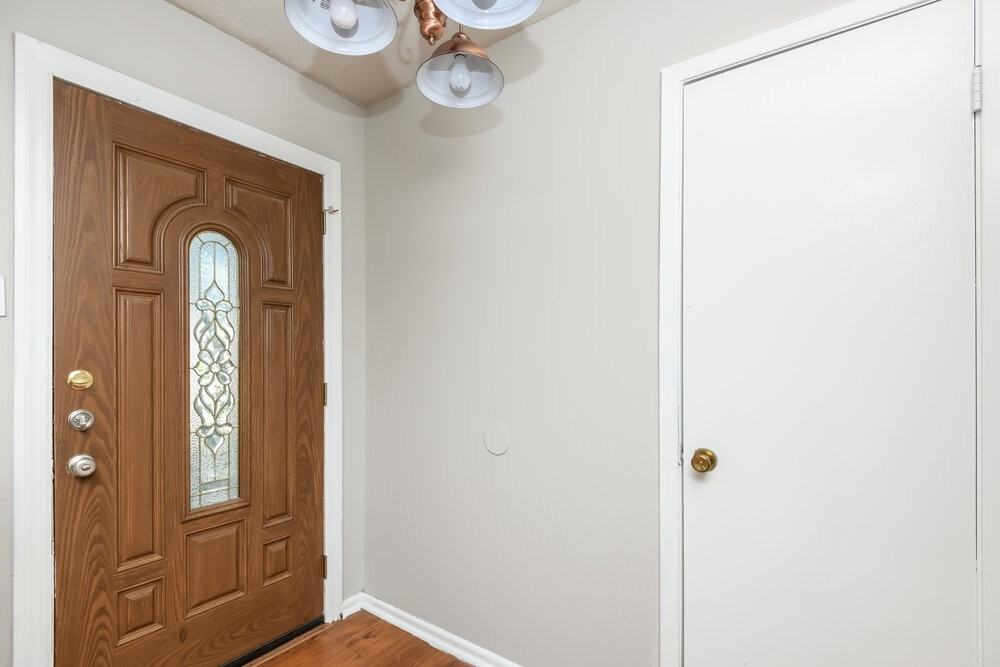 2532 Belhaven Dr - Photo 5 of 25