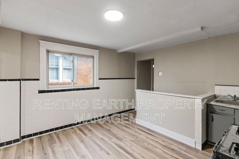 8212 Toddy Ave - Photo 4 of 10