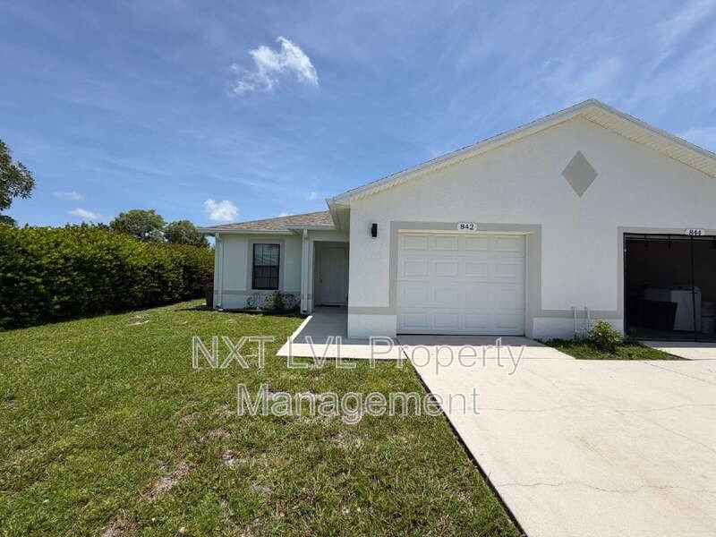 842 Sw 39th Ter - Photo 2 of 23