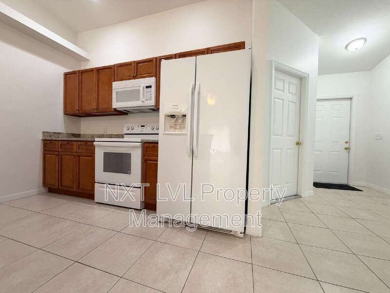842 Sw 39th Ter - Photo 3 of 23